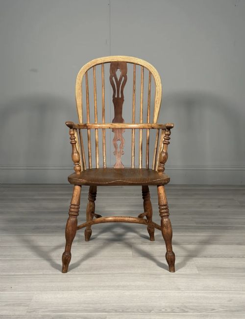 19TH CENTURY ELM WINDSOR CHAIR - ADDITIONAL PHOTO 4