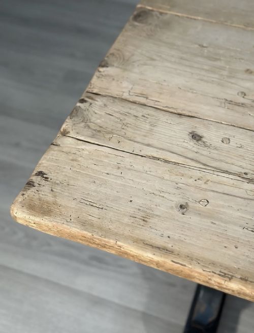 LARGE ANTIQUE PINE REFECTORY TABLE - ADDITIONAL PHOTO 9