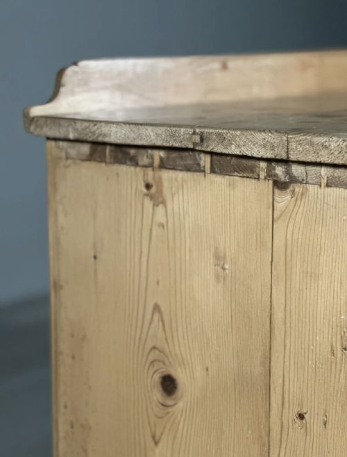 ANTIQUE PINE BANK OF DRAWERS - ADDITIONAL PHOTO 4