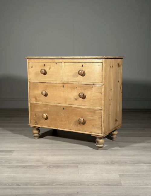 victorian pine chest of drawers - CATEGORY: ANTIQUE CHEST OF DRAWERS - DATED 19TH CENTURY