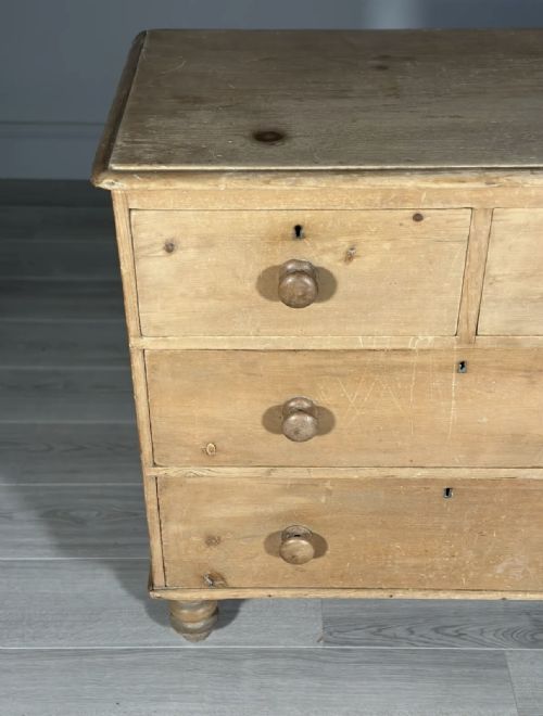 VICTORIAN PINE CHEST OF DRAWERS - ADDITIONAL PHOTO 4