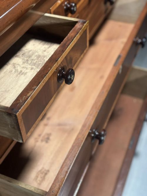 LARGE ANTIQUE MAHOGANY CHEST OF DRAWERS C1840 - ADDITIONAL PHOTO 2