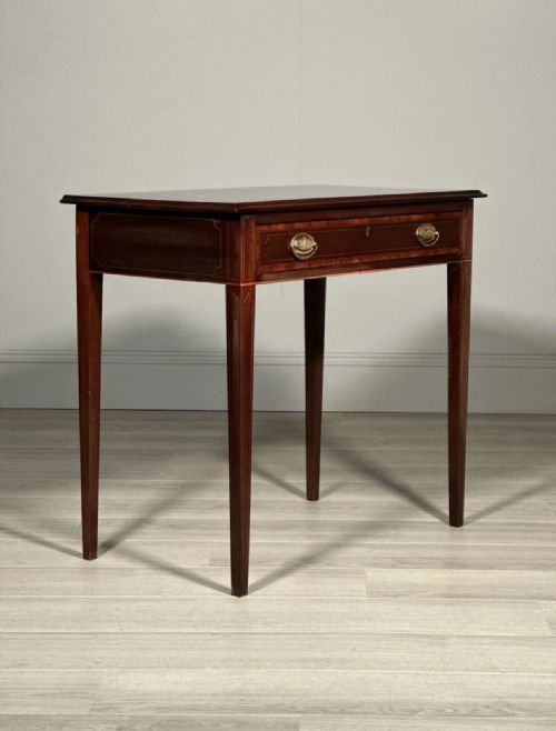 antique georgian mahogany side table - CATEGORY: ANTIQUE TABLES - DATED 18TH CENTURY
