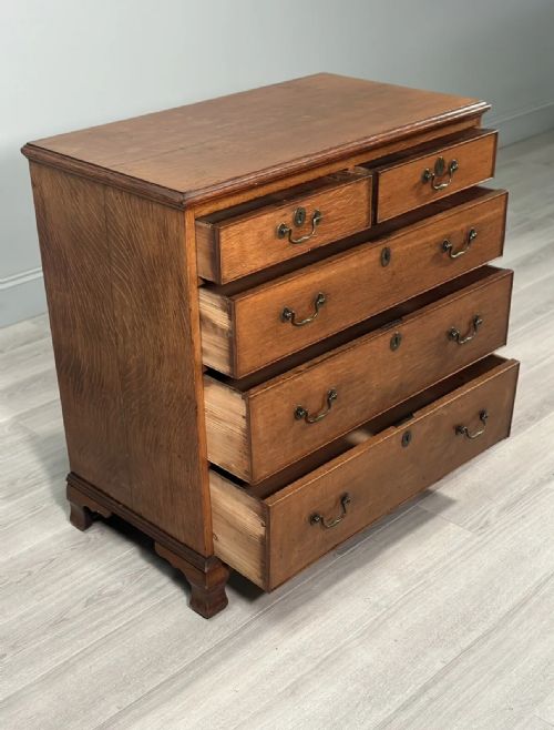 ANTIQUE OAK CHEST OF DRAWERS C1820 - ADDITIONAL PHOTO 4