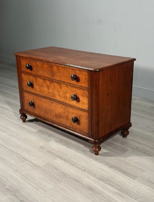 19TH CENTURY MAHOGANY CHEST OF DRAWERS - ADDITIONAL PHOTO 2