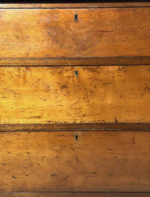 19TH CENTURY MAHOGANY CHEST OF DRAWERS - ADDITIONAL PHOTO 8
