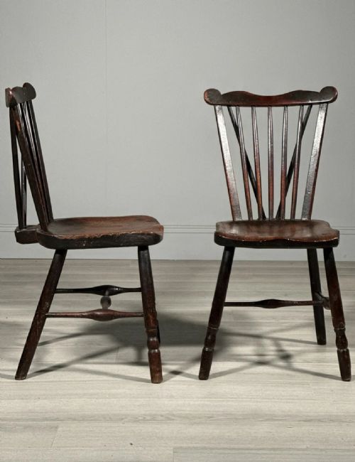 A PAIR OF ANTIQUE ELM KITCHEN CHAIRS C1850 - ADDITIONAL PHOTO 6