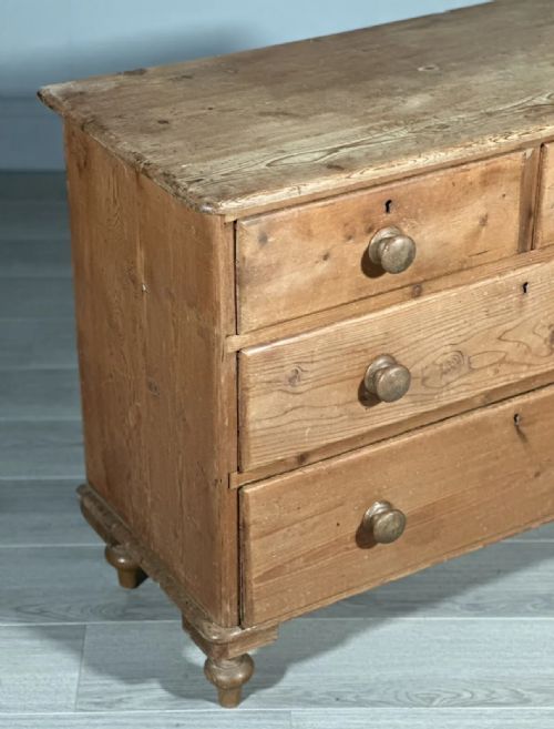 VICTORIAN PINE CHEST OF DRAWERS - ADDITIONAL PHOTO 1