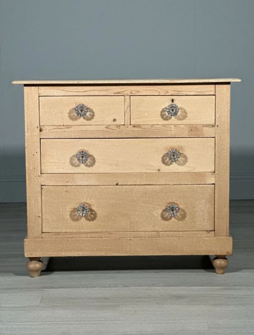 SMALL ANTIQUE PINE CHEST OF DRAWERS - ADDITIONAL PHOTO 1