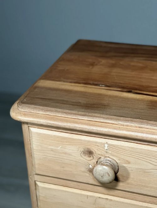 LARGE VICTORIAN PINE CHEST OF DRAWERS - ADDITIONAL PHOTO 2