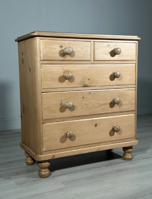 LARGE VICTORIAN PINE CHEST OF DRAWERS - ADDITIONAL PHOTO 6