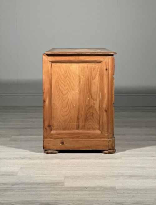 19TH CENTURY WIDE PINE CHEST OF DRAWERS - ADDITIONAL PHOTO 11