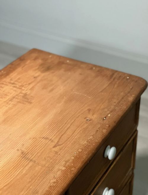 19TH CENTURY WIDE PINE CHEST OF DRAWERS - ADDITIONAL PHOTO 14