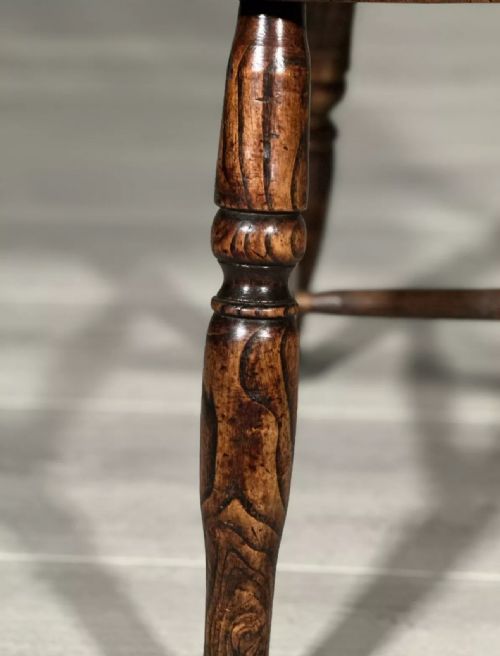 19TH CENTURY ELM WINDSOR ARMCHAIR - ADDITIONAL PHOTO 4