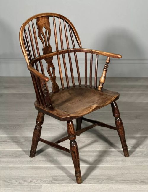 19TH CENTURY ELM WINDSOR ARMCHAIR - ADDITIONAL PHOTO 9
