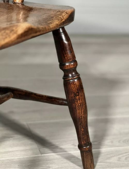 19TH CENTURY ELM WINDSOR ARMCHAIR - ADDITIONAL PHOTO 11