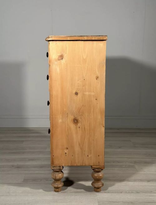 LARGE 19TH CENTURY PINE CHEST OF DRAWERS - ADDITIONAL PHOTO 9