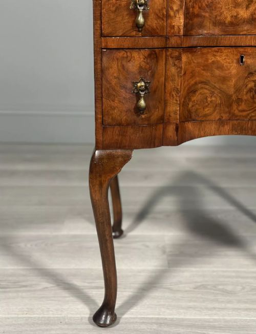 SMALL ANTIQUE BURR WALNUT WRITING BUREAU C1930 - ADDITIONAL PHOTO 7
