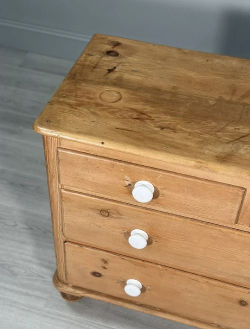 VICTORIAN PINE CHEST OF DRAWERS - ADDITIONAL PHOTO 4