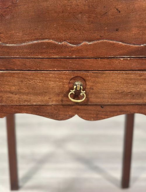 ANTIQUE MAHOGANY GEORGIAN BEDSIDE CABINET C1790 - ADDITIONAL PHOTO 9