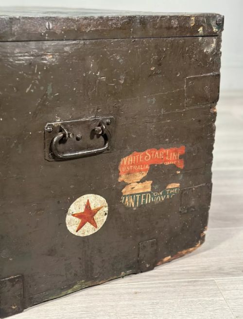 ANTIQUE WHITE STAR LINE SHIP CHEST C1910 - ADDITIONAL PHOTO 4