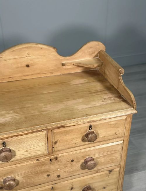 19TH CENTURY PINE CHEST OF DRAWERS - ADDITIONAL PHOTO 4