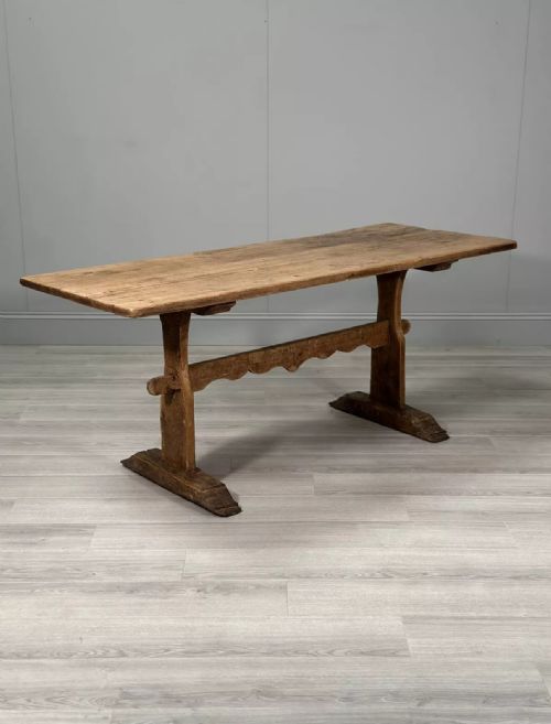EARLY 19TH CENTURY PINE DINING TABLE - ADDITIONAL PHOTO 6