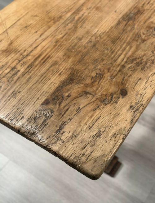 EARLY 19TH CENTURY PINE DINING TABLE - ADDITIONAL PHOTO 13