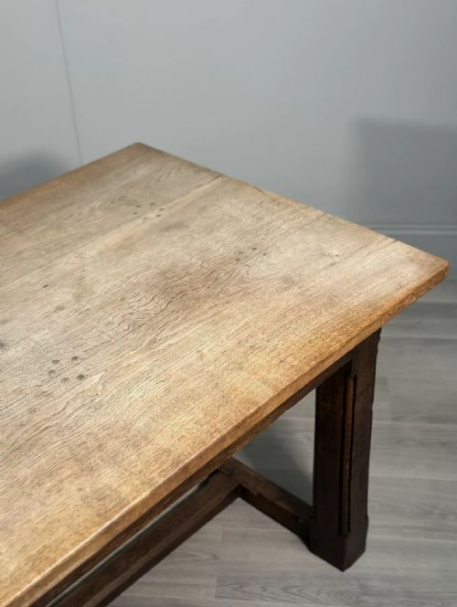 LARGE ANTIQUE OAK DINING TABLE - ADDITIONAL PHOTO 4