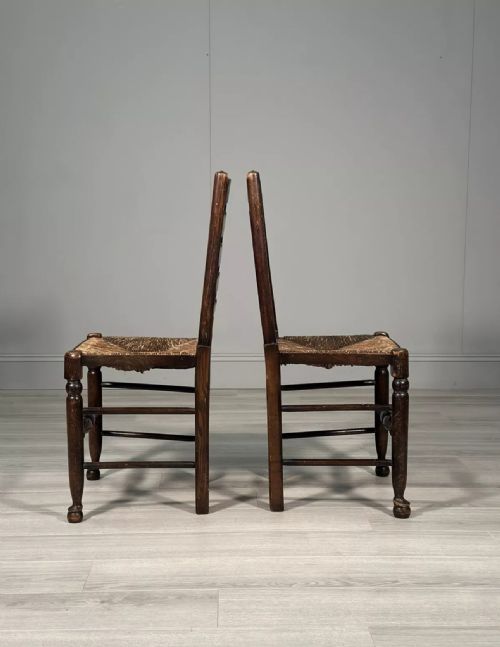 A PAIR OF ANTIQUE ELM RUSH LADDERBACK CHAIRS - ADDITIONAL PHOTO 4