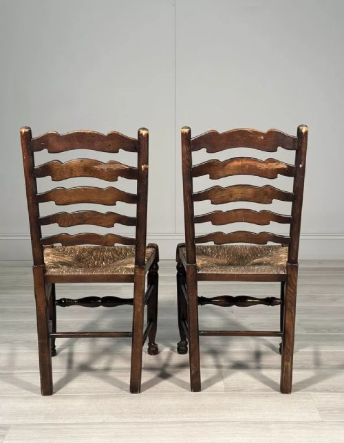 A PAIR OF ANTIQUE ELM RUSH LADDERBACK CHAIRS - ADDITIONAL PHOTO 6