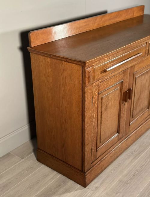 LARGE ARTS AND CRAFTS GOLDEN OAK SIDEBOARD C1920 - ADDITIONAL PHOTO 6