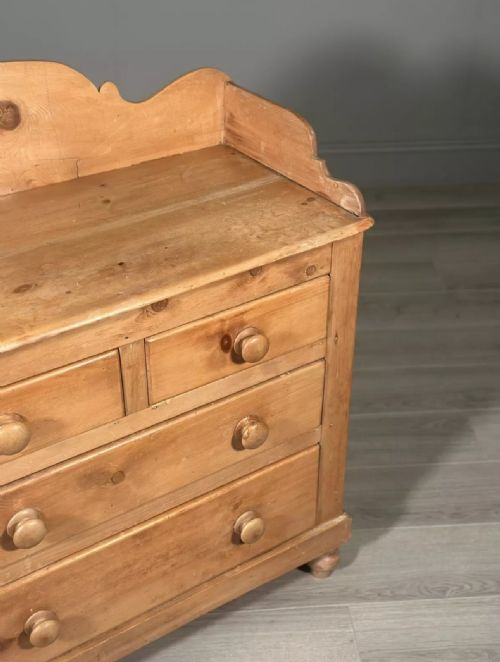 19TH CENTURY PINE CHEST OF DRAWERS - ADDITIONAL PHOTO 3