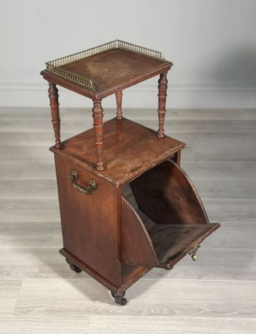 A LATE VICTORIAN AESTHETIC MOVEMENT MAHOGANY FIRESIDE PURDONIUM - ADDITIONAL PHOTO 1