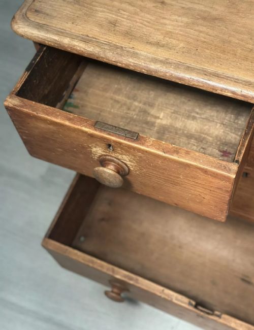 EARLY VICTORIAN PINE CHEST OF DRAWERS C1850 - ADDITIONAL PHOTO 3