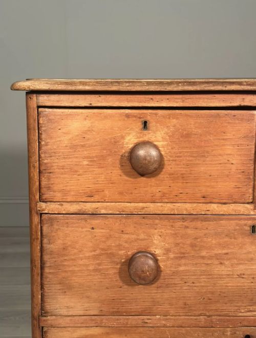 EARLY VICTORIAN PINE CHEST OF DRAWERS C1850 - ADDITIONAL PHOTO 4