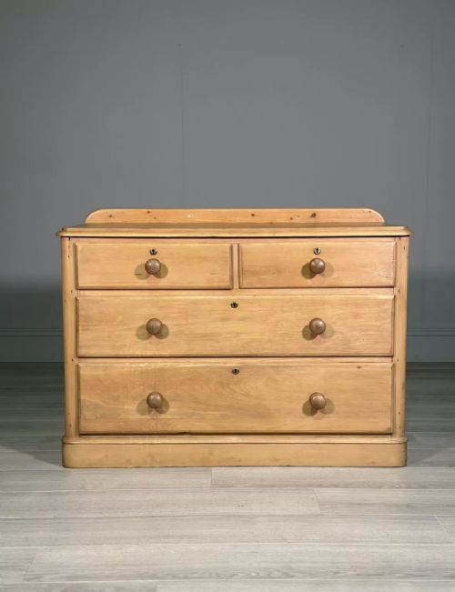 19TH CENTURY PINE CHEST OF DRAWERS - ADDITIONAL PHOTO 1