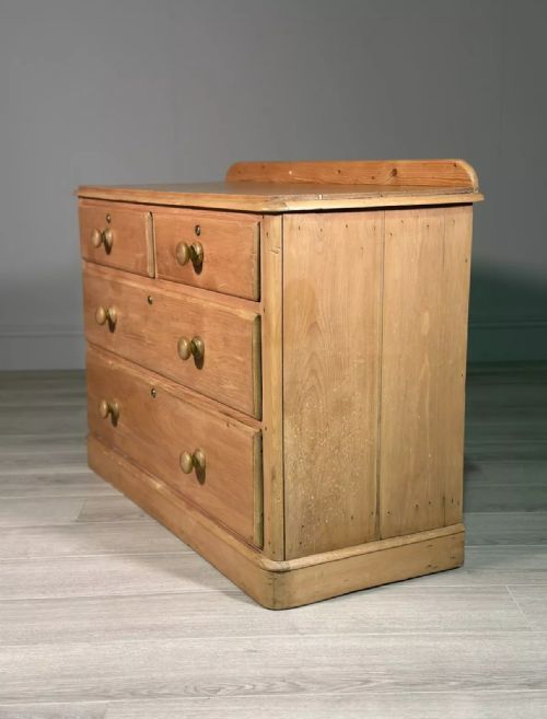 19TH CENTURY PINE CHEST OF DRAWERS - ADDITIONAL PHOTO 5