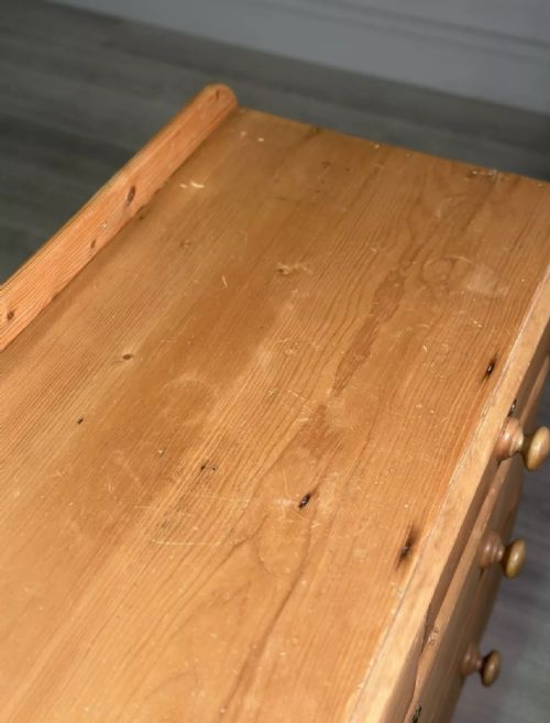 19TH CENTURY PINE CHEST OF DRAWERS - ADDITIONAL PHOTO 11