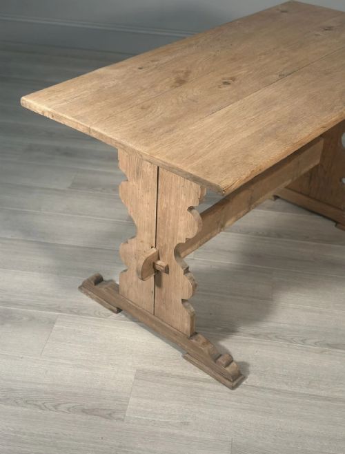 ANTIQUE LIGHT OAK FARMHOUSE DINING TABLE - ADDITIONAL PHOTO 2