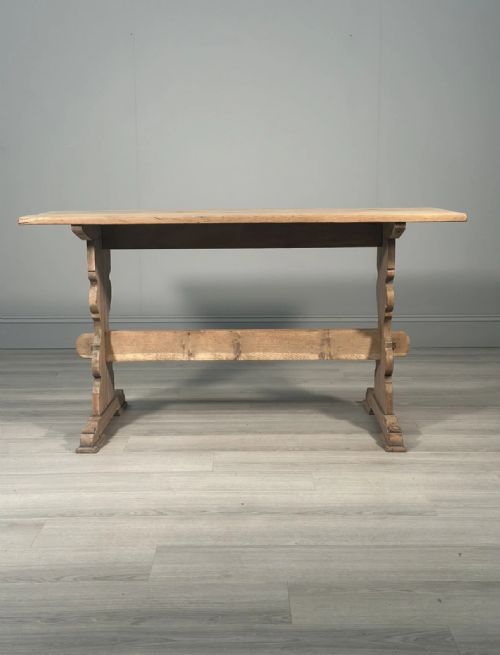 ANTIQUE LIGHT OAK FARMHOUSE DINING TABLE - ADDITIONAL PHOTO 5
