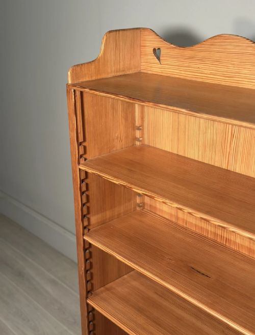 ARTS AND CRAFTS PITCH PINE BOOKCASE C1900 - ADDITIONAL PHOTO 2