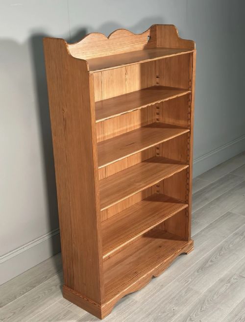 ARTS AND CRAFTS PITCH PINE BOOKCASE C1900 - ADDITIONAL PHOTO 3