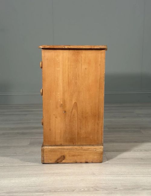 19TH CENTURY PINE CHEST OF DRAWERS - ADDITIONAL PHOTO 5