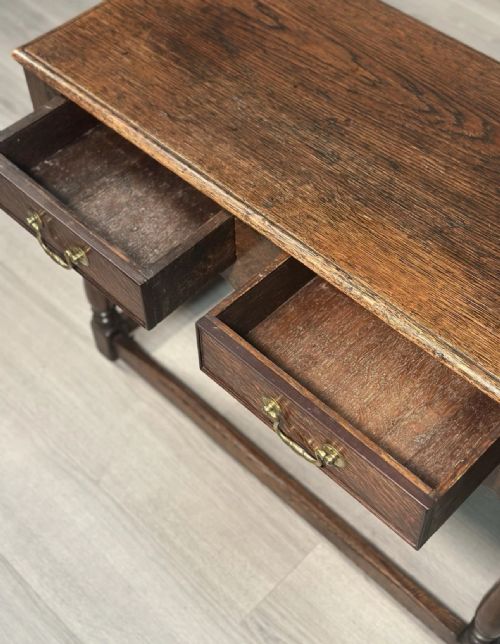 GEORGIAN OAK SIDE TABLE C1800 - ADDITIONAL PHOTO 2