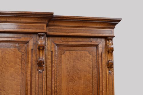 fig 1. Large Antique Victorian 4 door maple wardrobe compactum linen press