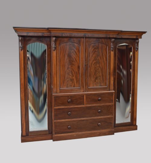 Large Antique Victorian 4 Door Mahogany Wardrobe