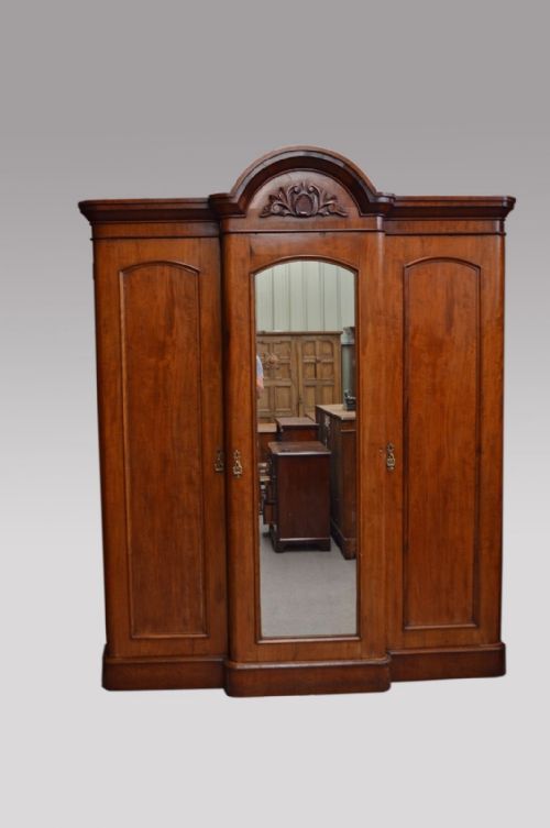 Victorian Mahogany Breakfront Triple Wardrobe