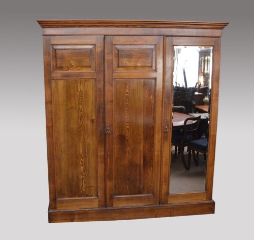 Victorian Oak Triple Wardrobe