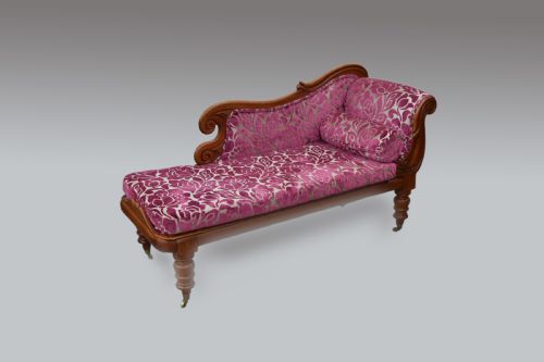 Victorian Walnut Chaise Longue Sofa